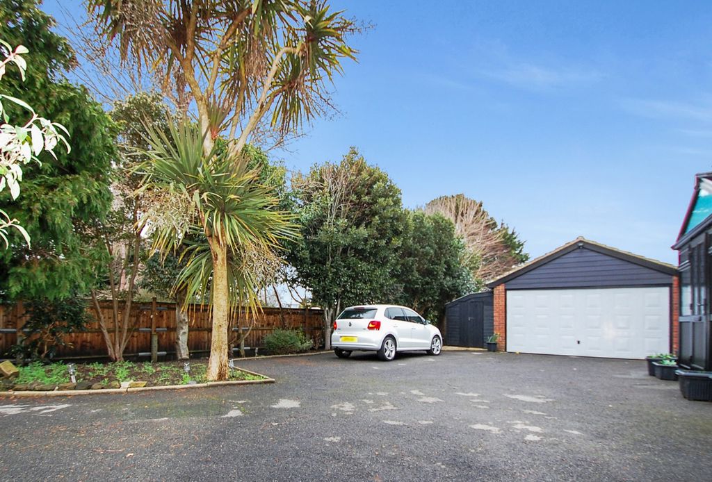 Nyetimber Lane Aldwick